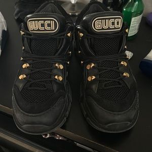 Gucci flashtrek